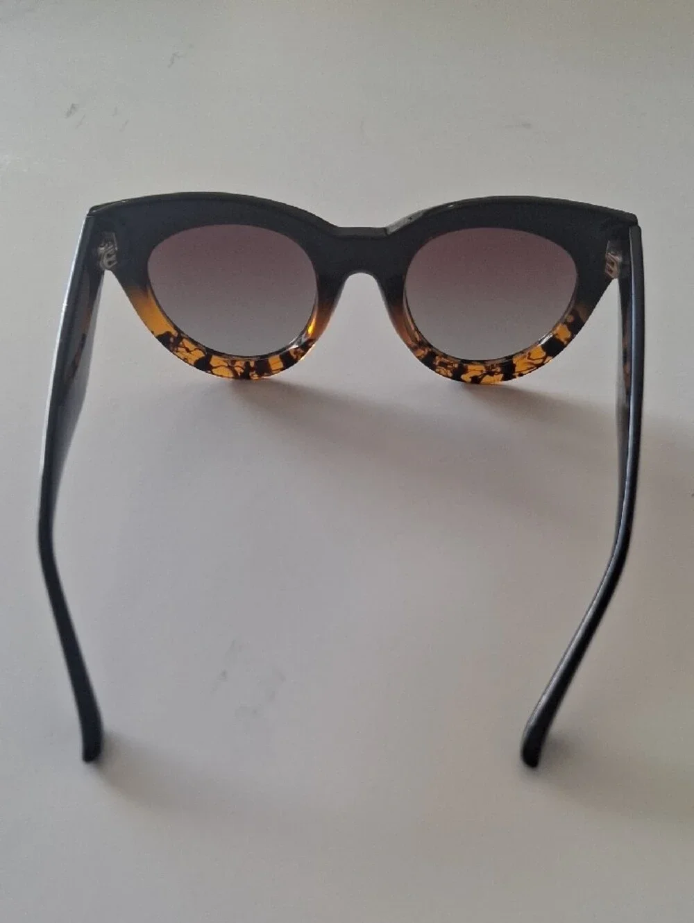 Women’s Cat-Eye Sunglasses in Black with Tortoise Trim